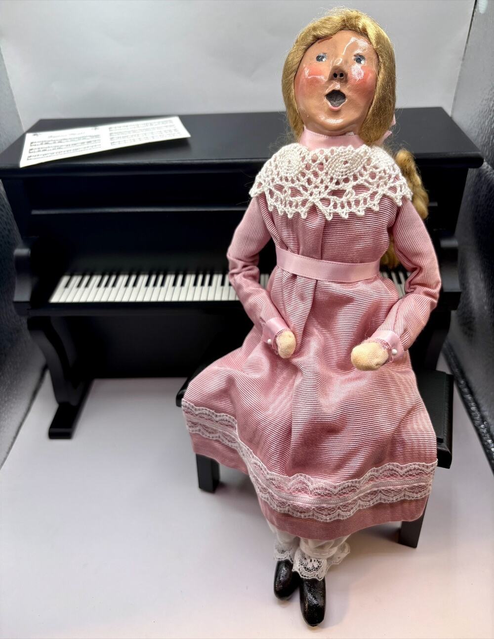 Byers Choice Carolers Louise & Piano 1st Edition Dated 1995